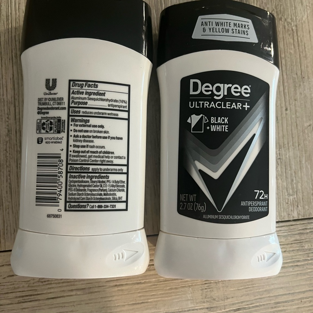 Degree Men UltraClear Black + White Antiperspirant Deodorant
